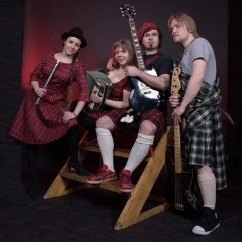 Wallace Band – Down By the Sally Gardens