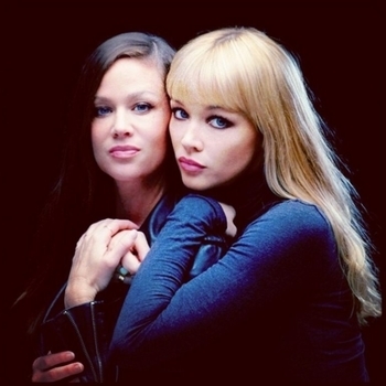 The Pierces – Boy In A Rock And Roll Band (Thirteen Tales Of Love And Revenge 2007)