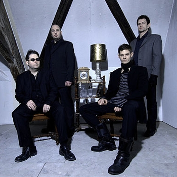 Diorama – Howland Road (The Art of Creating Confusing Spirits 2002)
