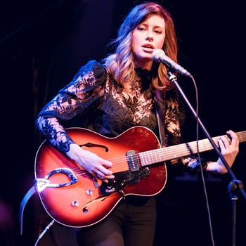 Lera Lynn – Lying in the Sun (Lying in the Sun 2014)