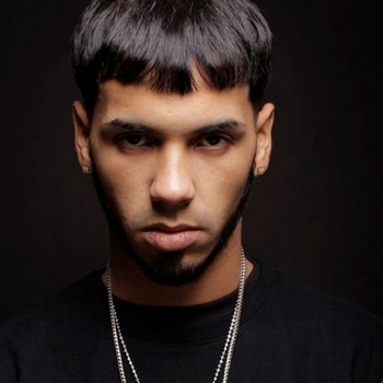 Myke Towers – Diosa (Remix)