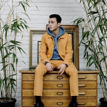 Zak Abel – Flow (One Hand on the Future 2015)