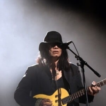 Sixto Rodriguez – Inner City Blues (Recorded Live on the Streets of Paris, June 12, 2009)