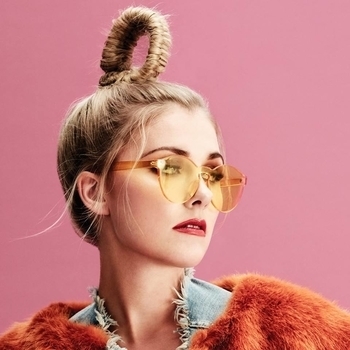 Clara Mae – Miss The Party