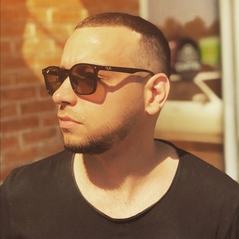 Yan Dilan – Детство