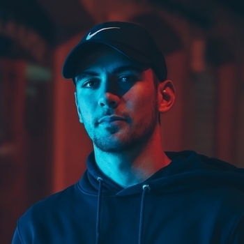 Poylow – Friday (Rich Fayden Remix)