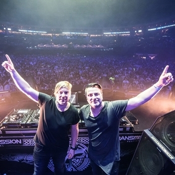 Super8 & Tab – Radio 005 (13-05-2011)