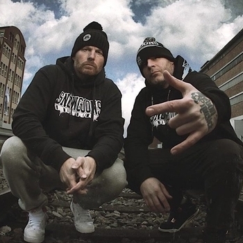 UnderCatz – Лапы вверх!
