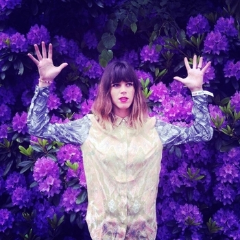 Melody's Echo Chamber – Be Proud of Your Kids (Melody's Echo Chamber 2012)