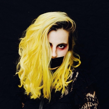 Aviva – Self / Less 01