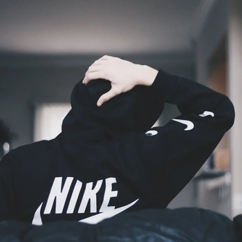 Loopy – NAME (feat. BLOO & AP)