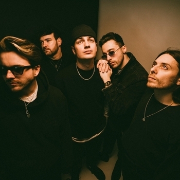 Boston Manor – Container