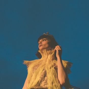 Winona Oak – Stay The Night