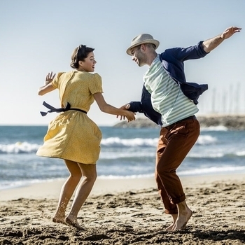 Swingrowers – Rose
