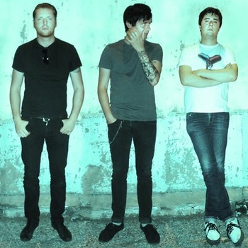 Last Night – Waste My Time (S/T 2014)
