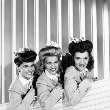 Bette Midler – Boogie Woogie Bugle Boy
