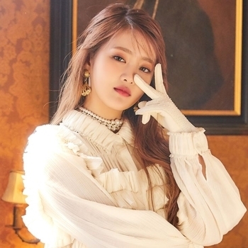 Minnie – Saying Hello (Single 2022)