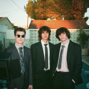 Wallows – Pictures of Girls