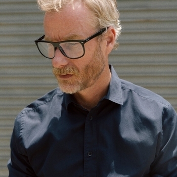 Julia Stone – We All Have (feat. Matt Berninger)
