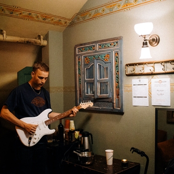 Tom Misch – Slow Tonight