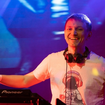 Tycoos – Edge of Paradise (Suanda 463) [Exclusive] (DJ Tony Magic Remix)