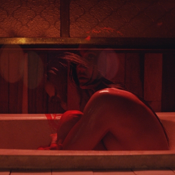 Jesse Jo Stark – Fallout