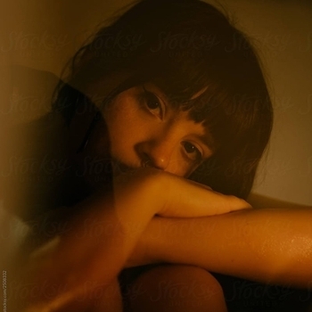 Dilia – Fragile Beauty